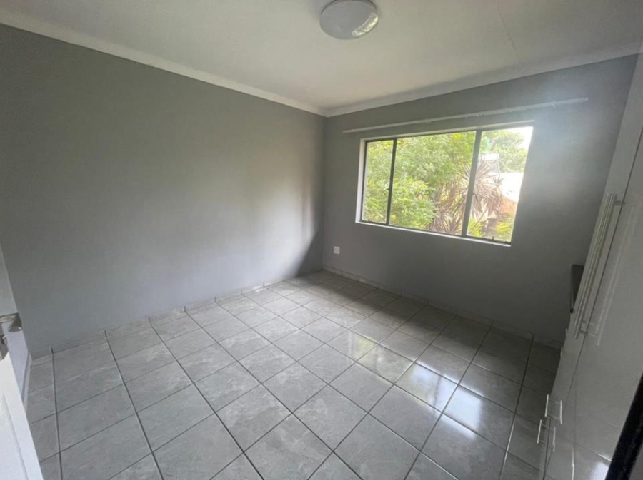 2 Bedroom Property for Sale in Die Bult Western Cape